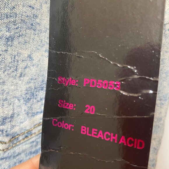 O.S.C. Acid Wash Denim Bermuda Jeans Shorts Women Size 20 90's Retro Y2K - Picture 4 of 7